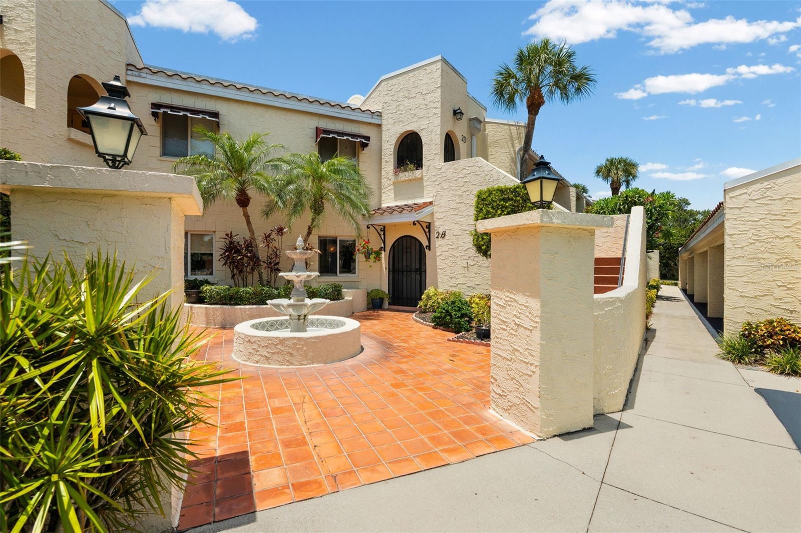 VIZCAYA CONDO - Residential
