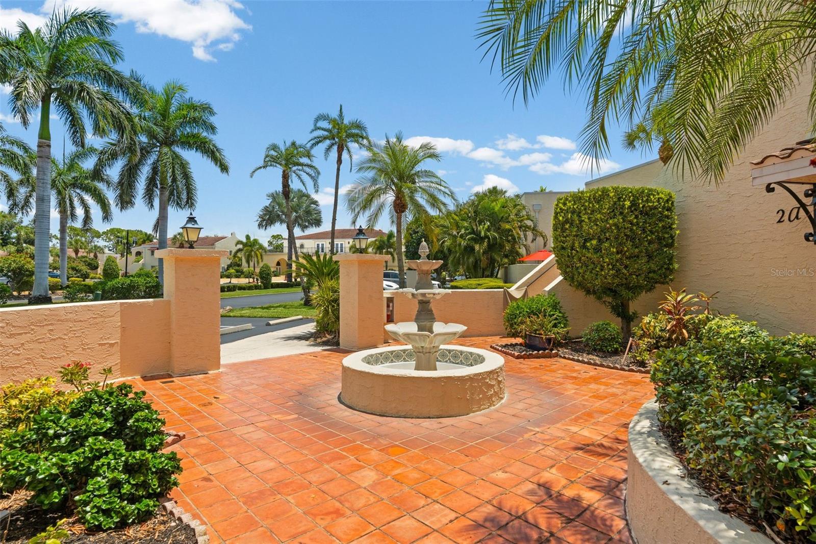 VIZCAYA CONDO - Residential