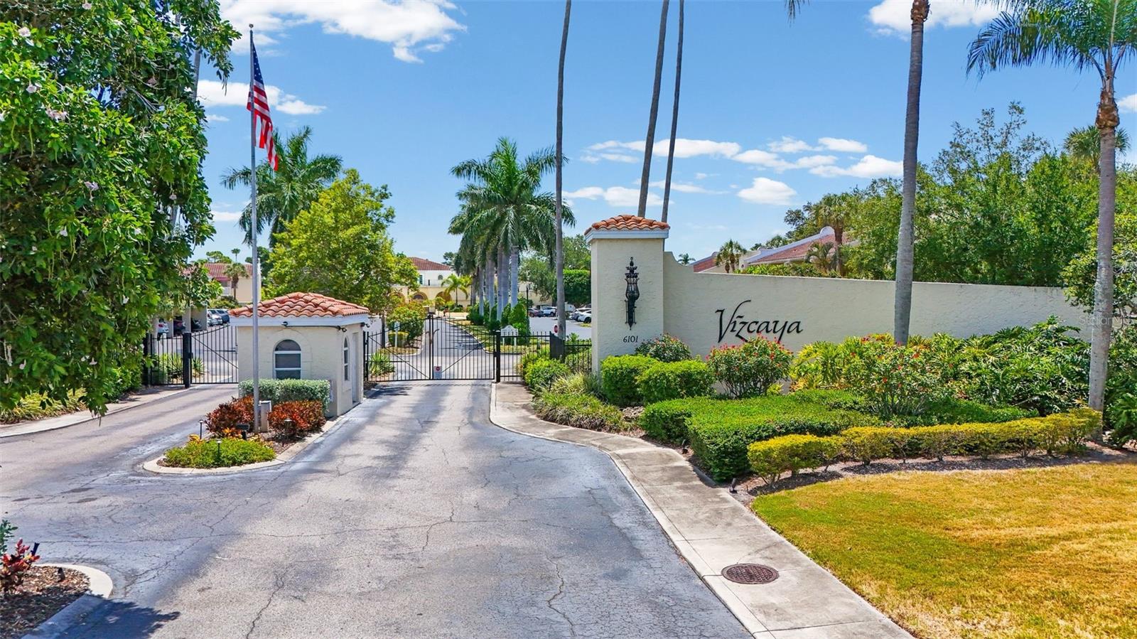VIZCAYA CONDO - Residential