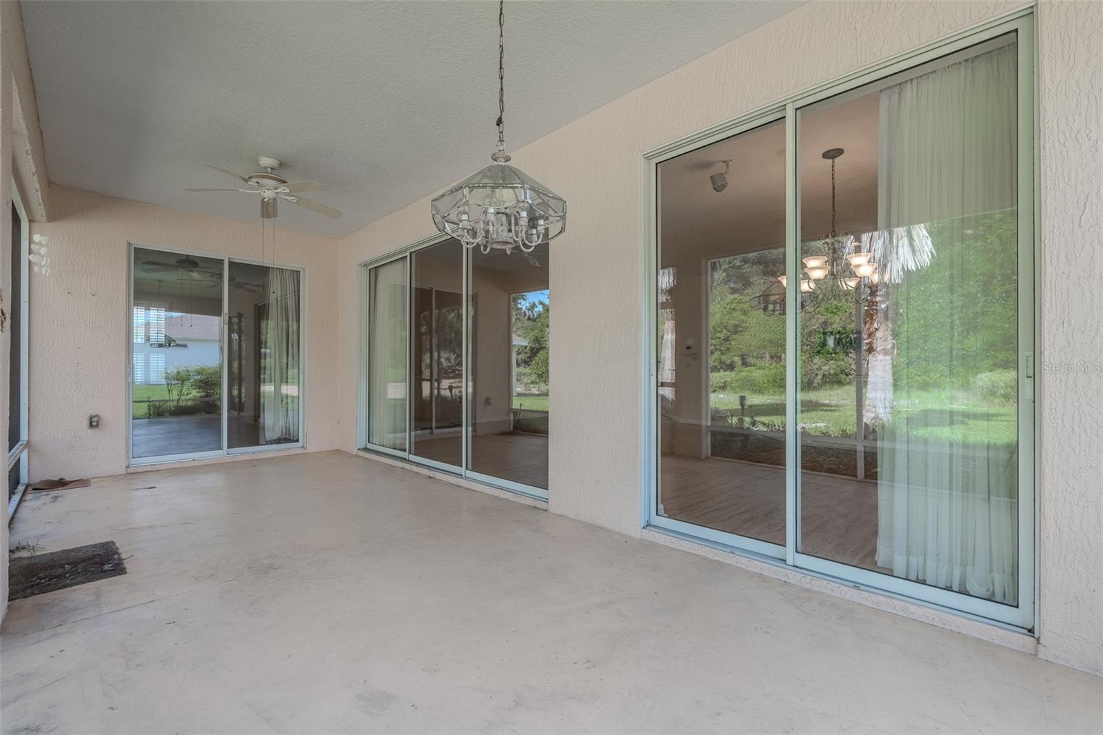 SUMMERGLEN - Residential