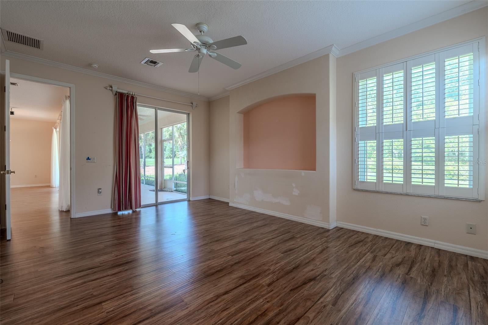 SUMMERGLEN - Residential