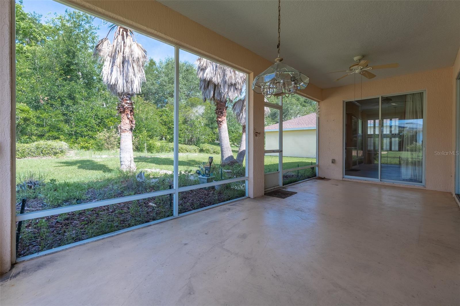 SUMMERGLEN - Residential