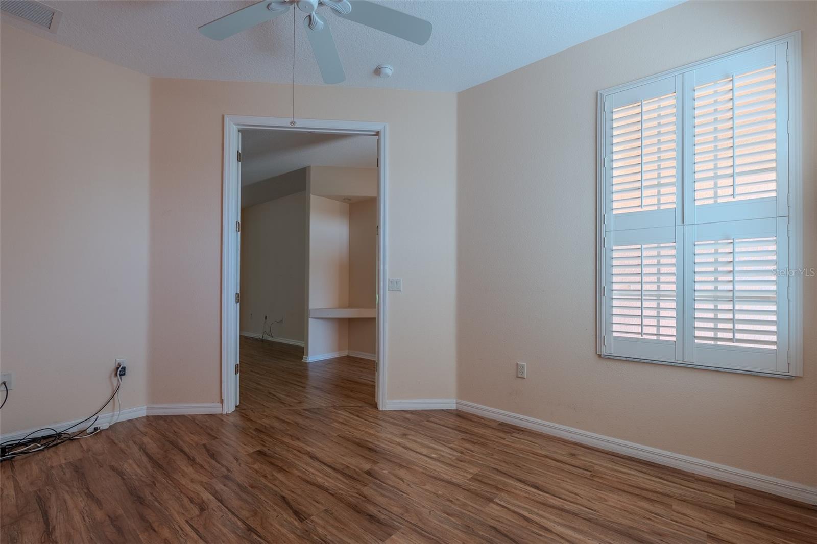 SUMMERGLEN - Residential