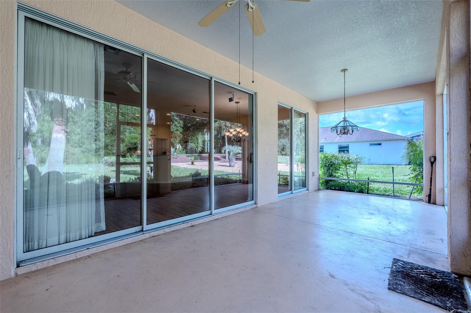 SUMMERGLEN - Residential
