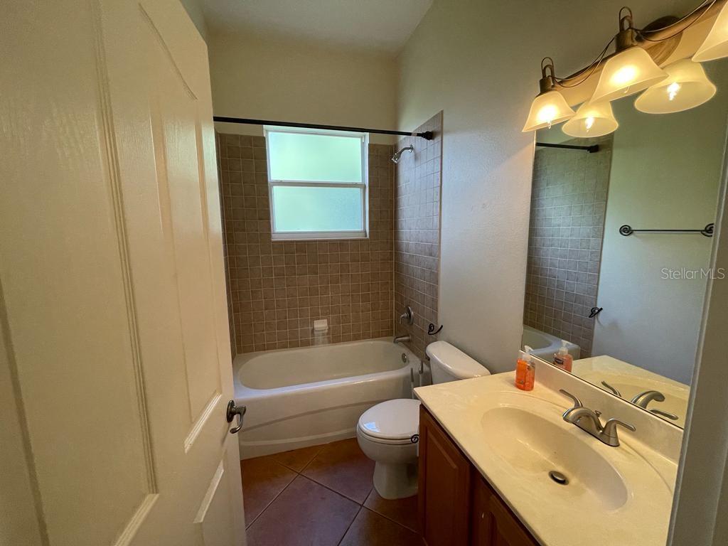LAKE VALLEY SUB - Residential Lease