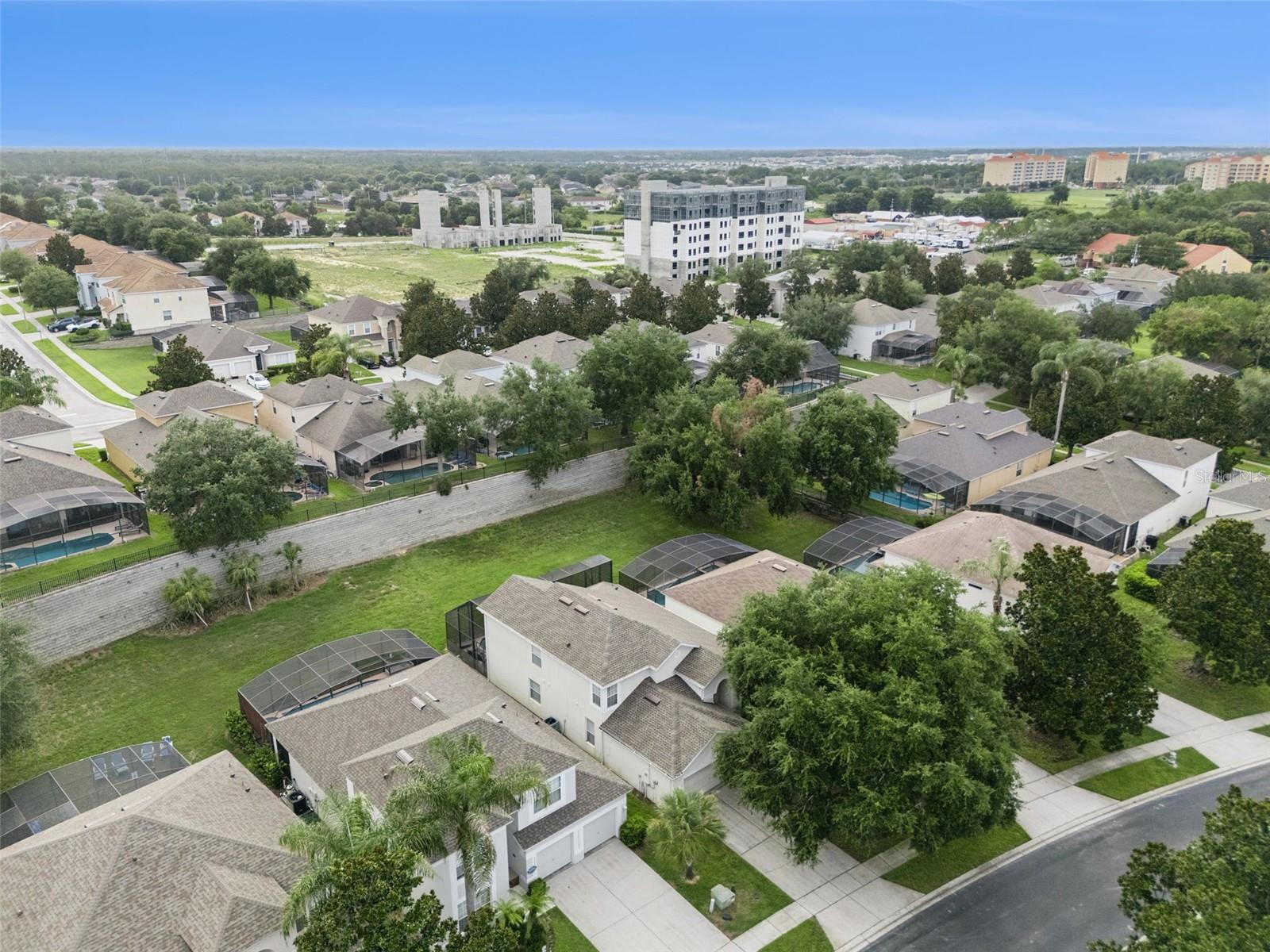 WINDSOR HILLS - Residential