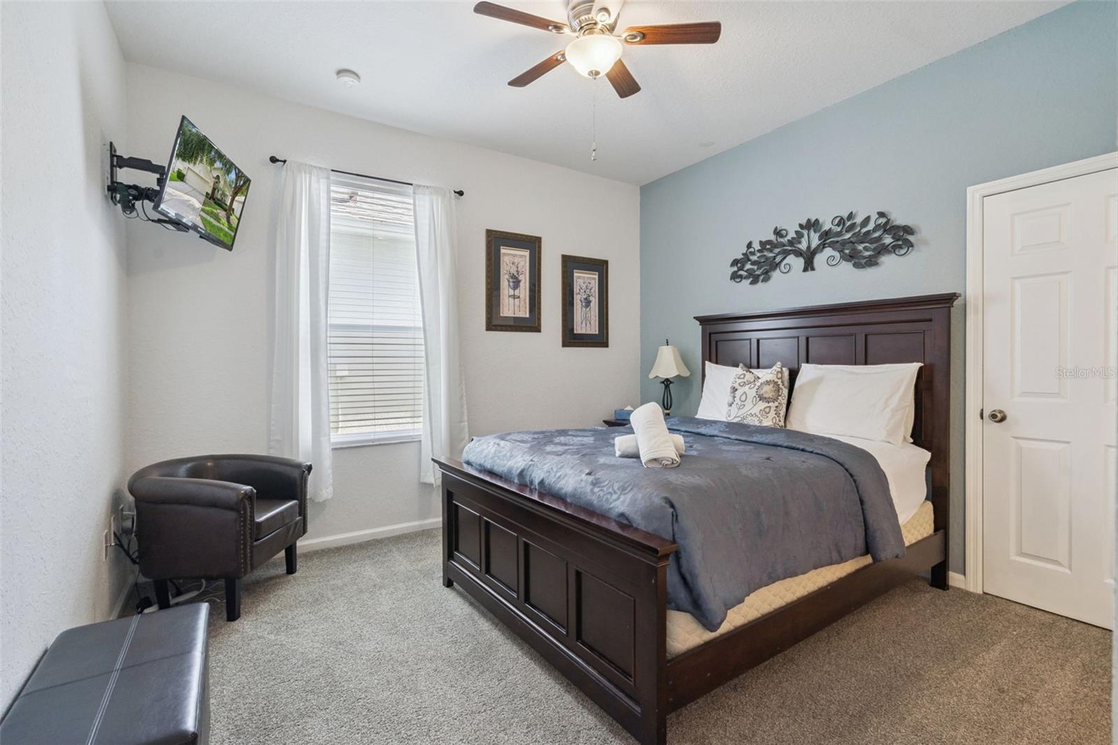 WINDSOR HILLS - Residential
