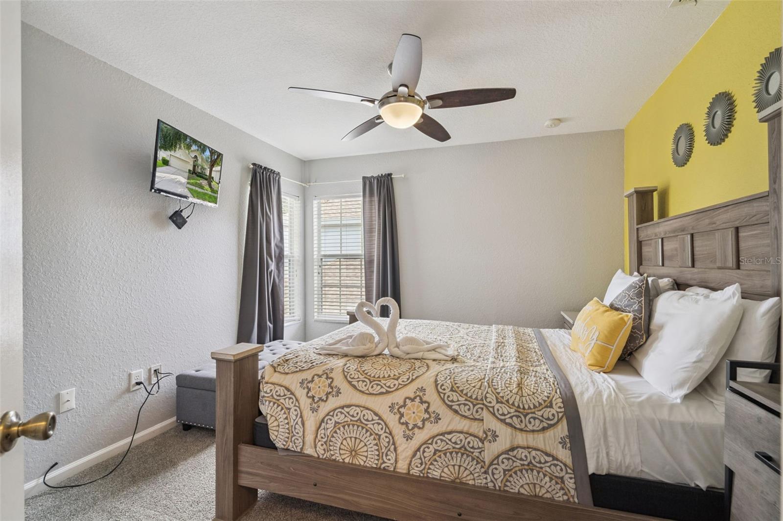 WINDSOR HILLS - Residential