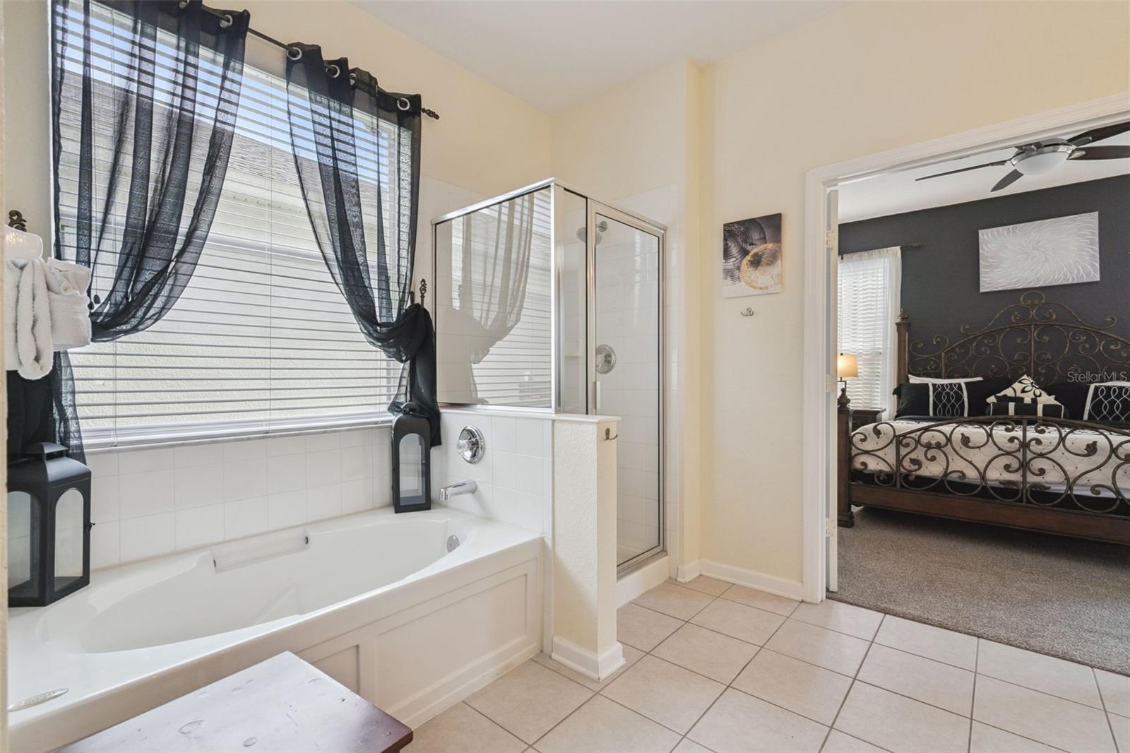 WINDSOR HILLS - Residential