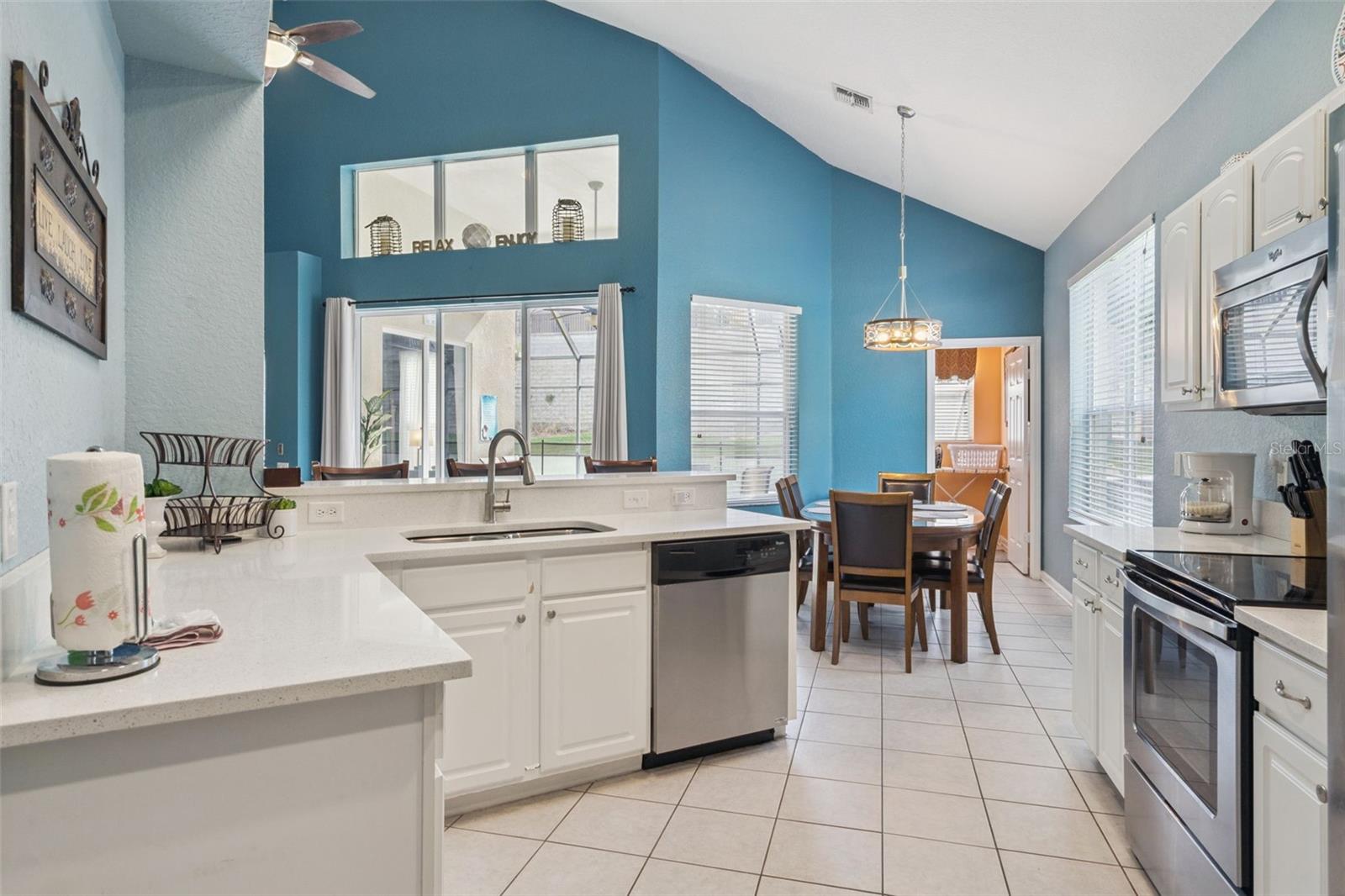 WINDSOR HILLS - Residential