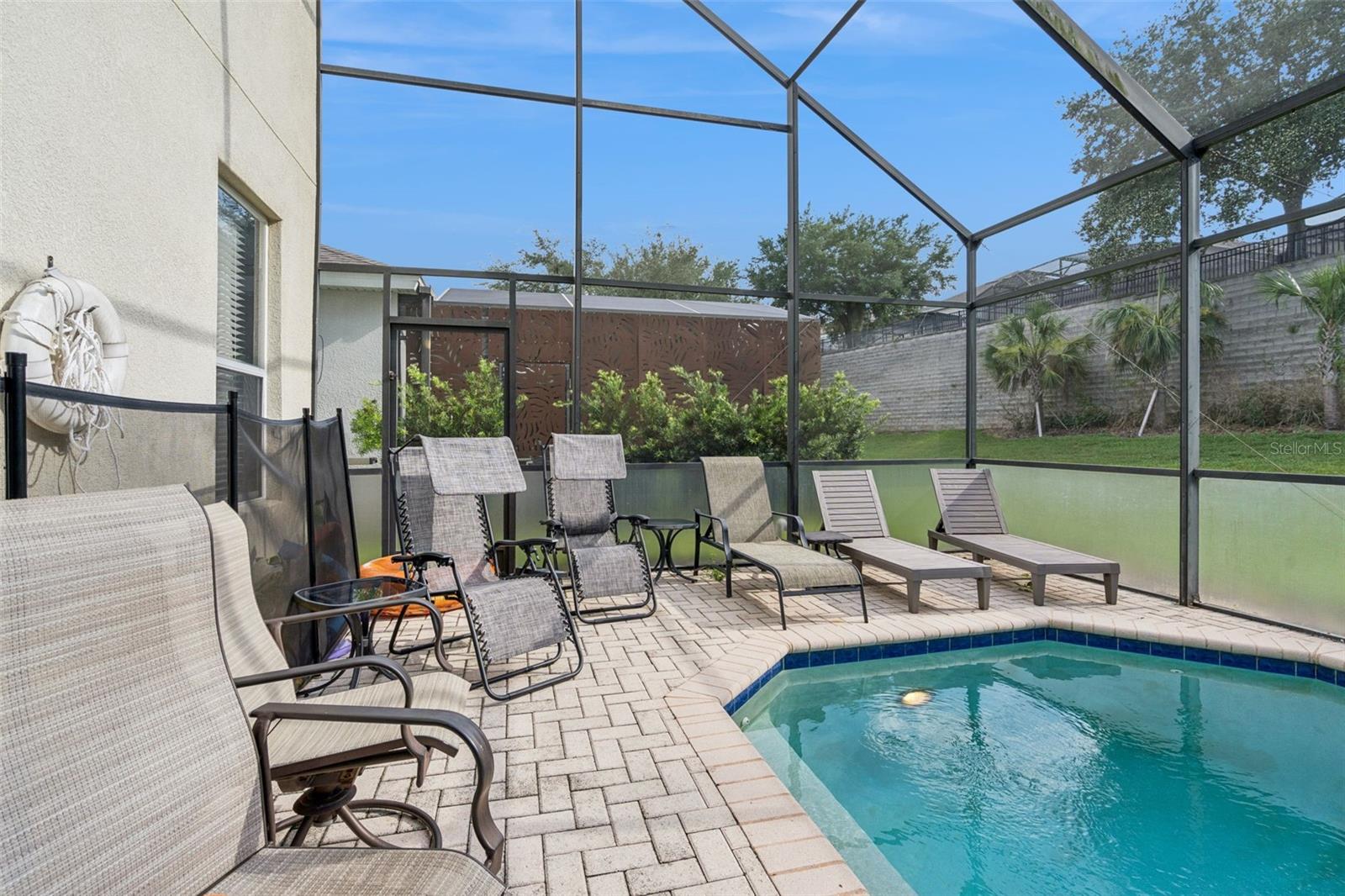 WINDSOR HILLS - Residential