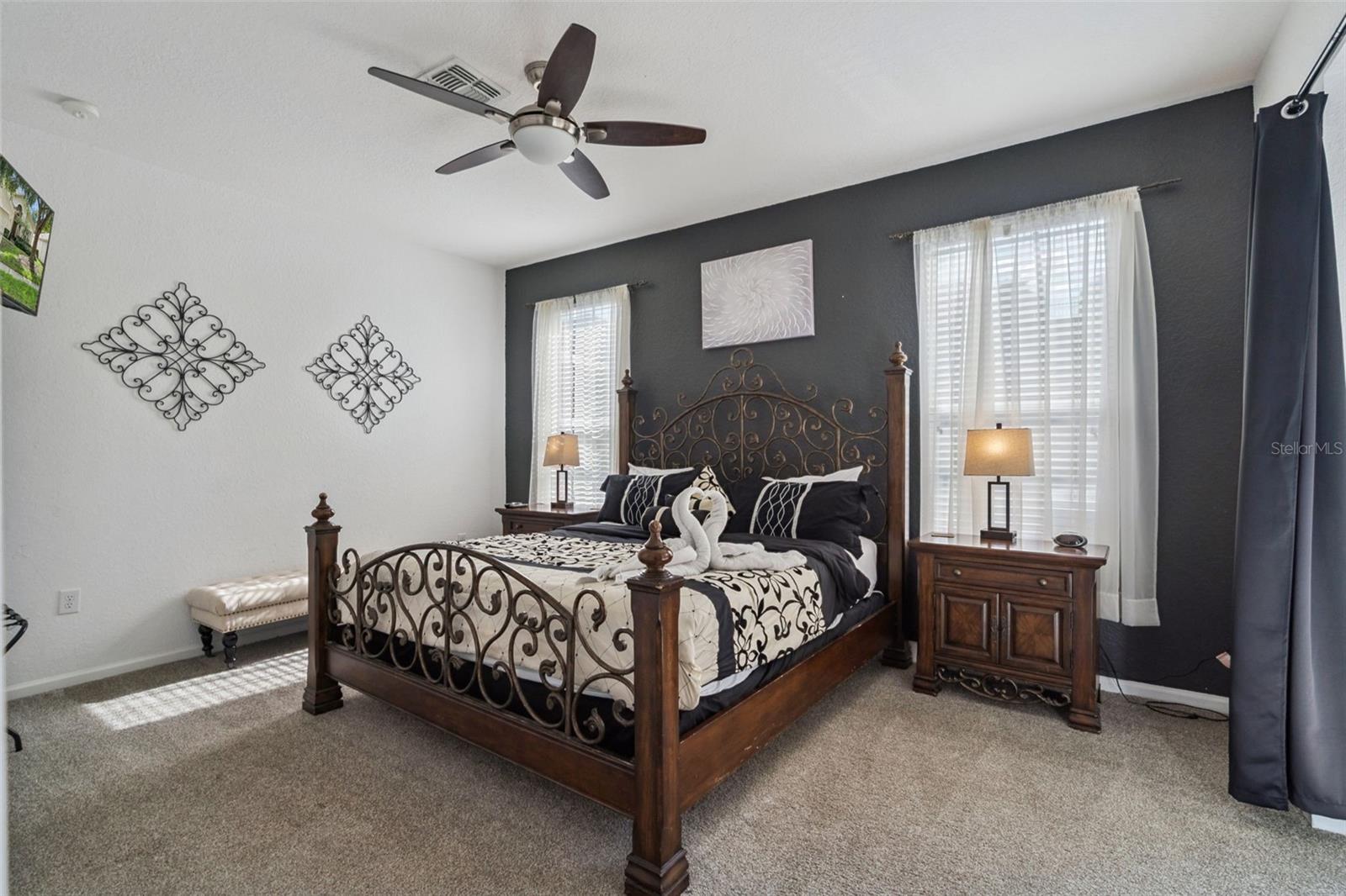WINDSOR HILLS - Residential