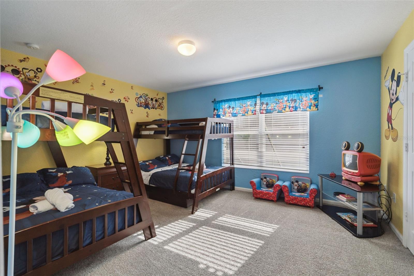 WINDSOR HILLS - Residential