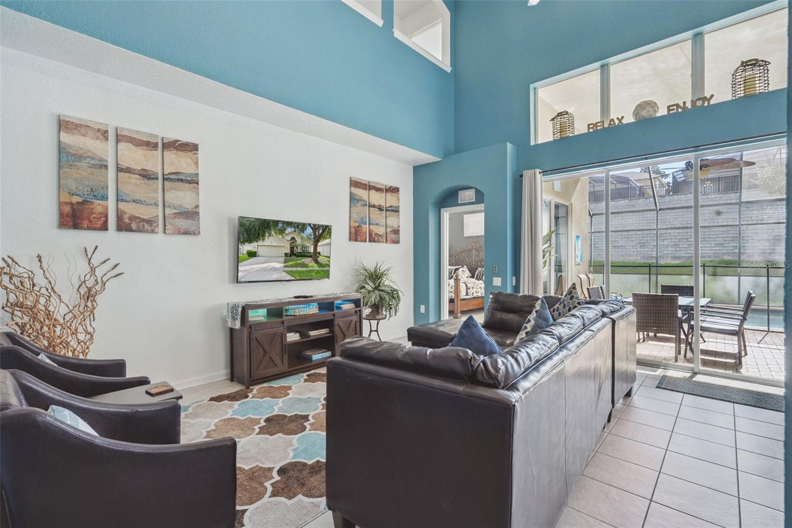 WINDSOR HILLS - Residential