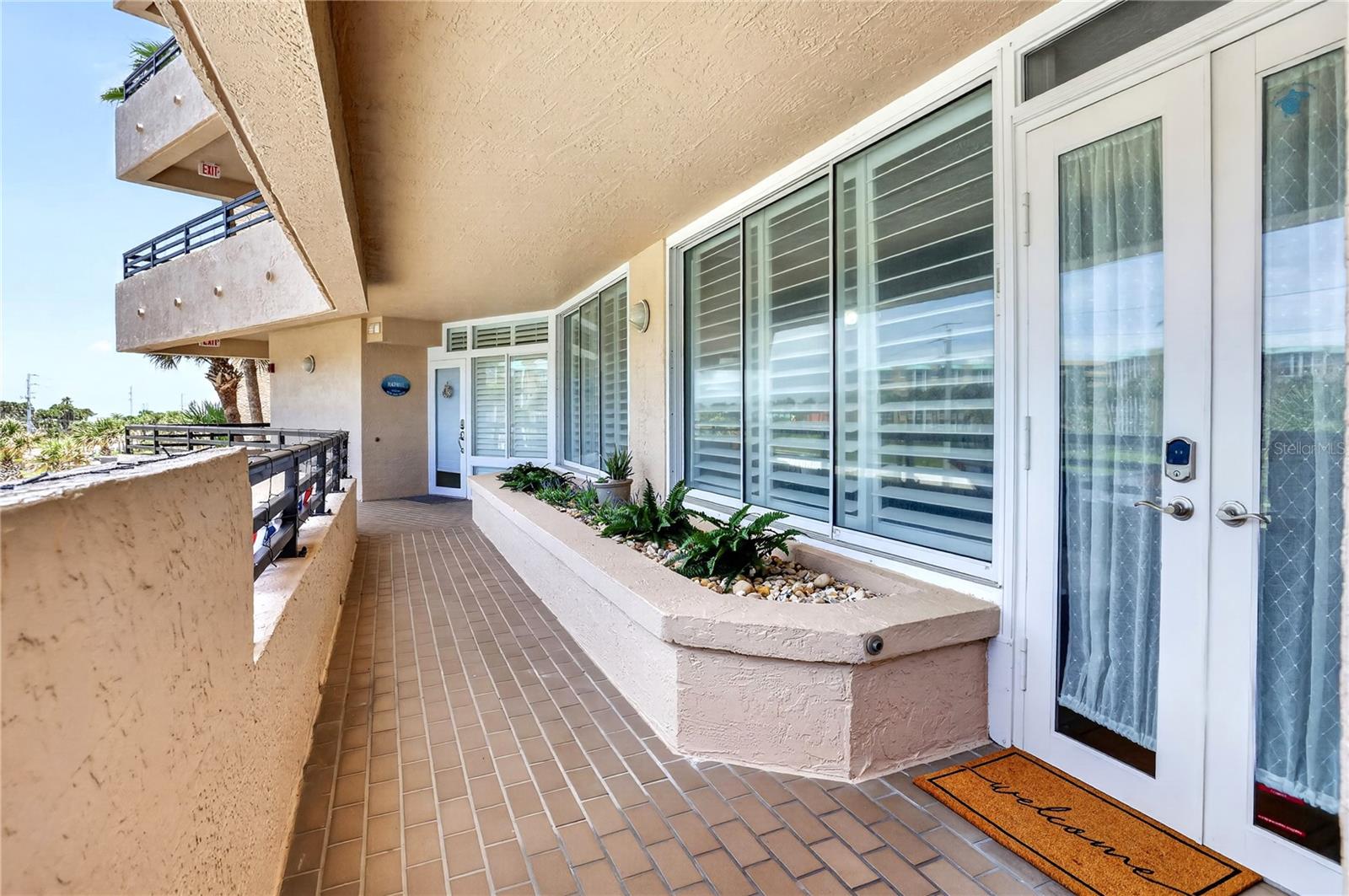 TOWERS AT PONCE INLET TOWER 07 CONDO - Residential
