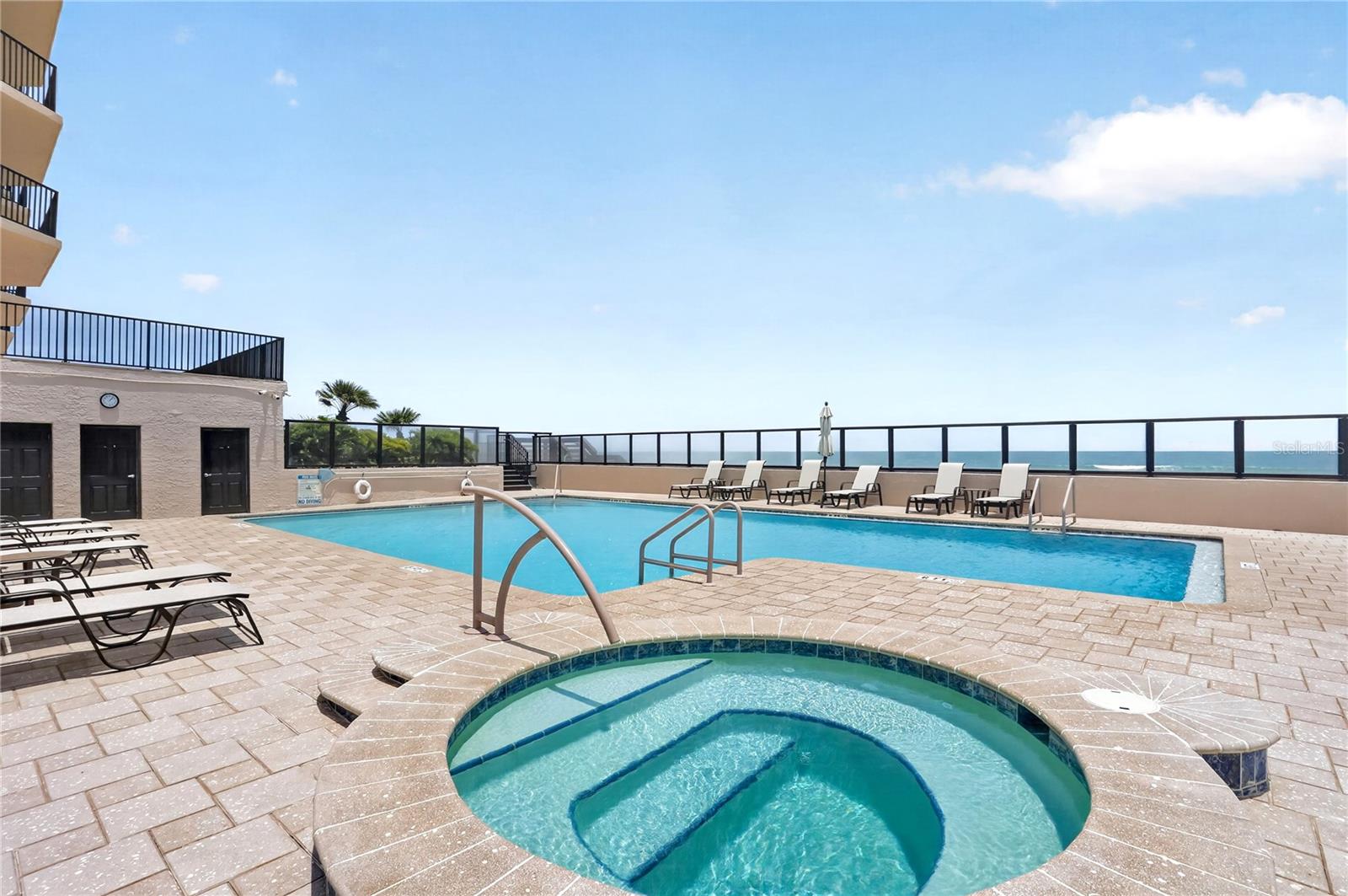 TOWERS AT PONCE INLET TOWER 07 CONDO - Residential