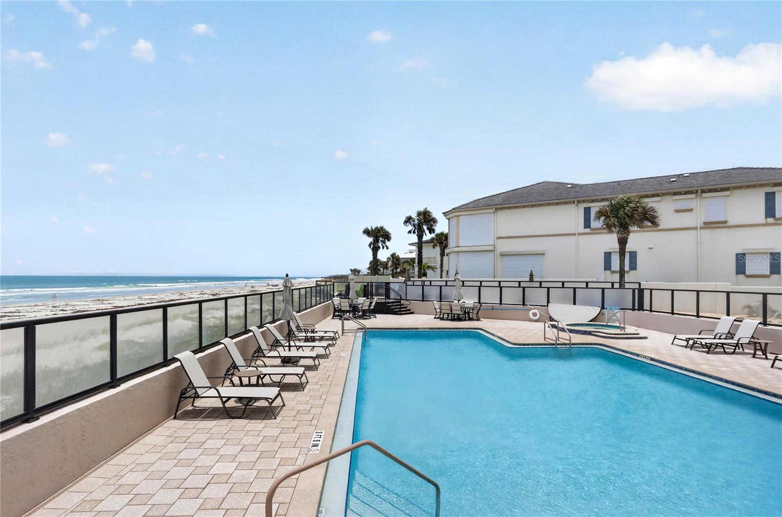 TOWERS AT PONCE INLET TOWER 07 CONDO - Residential