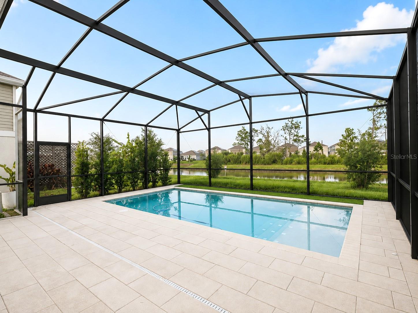 ASTONIA NORTH - Residential