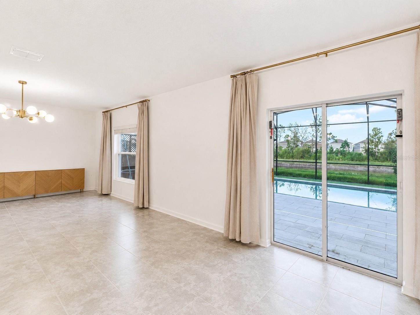ASTONIA NORTH - Residential