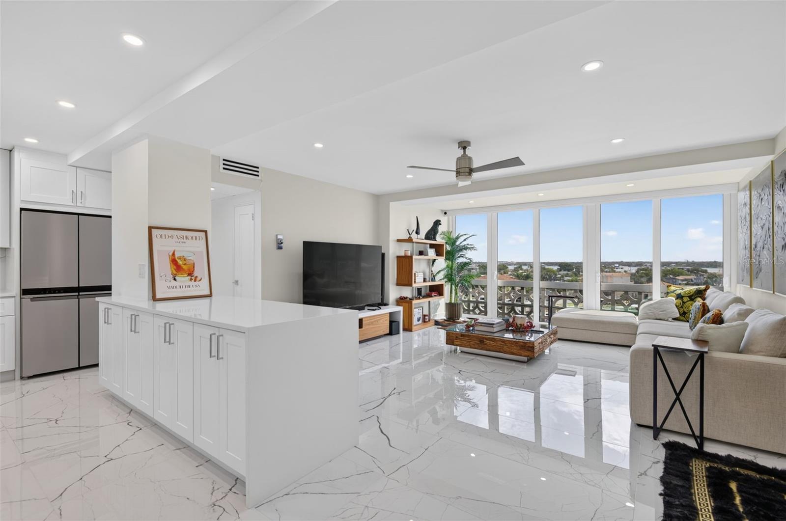HORIZON HOUSE CO-OP - Residential