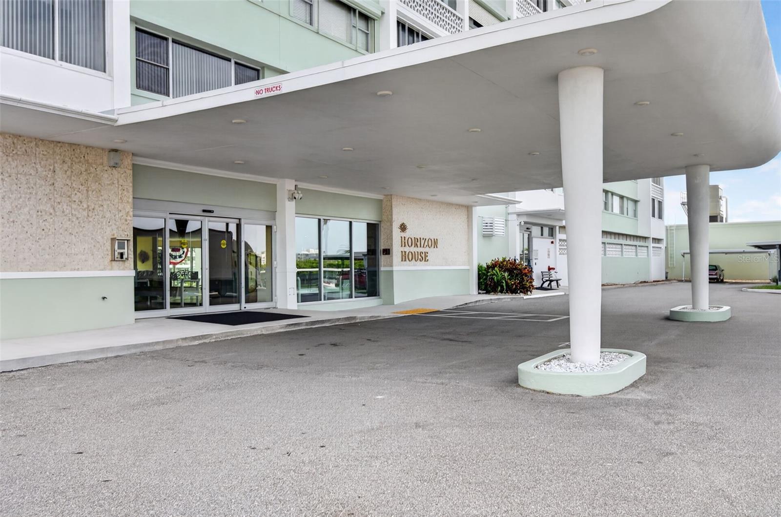 HORIZON HOUSE CO-OP - Residential