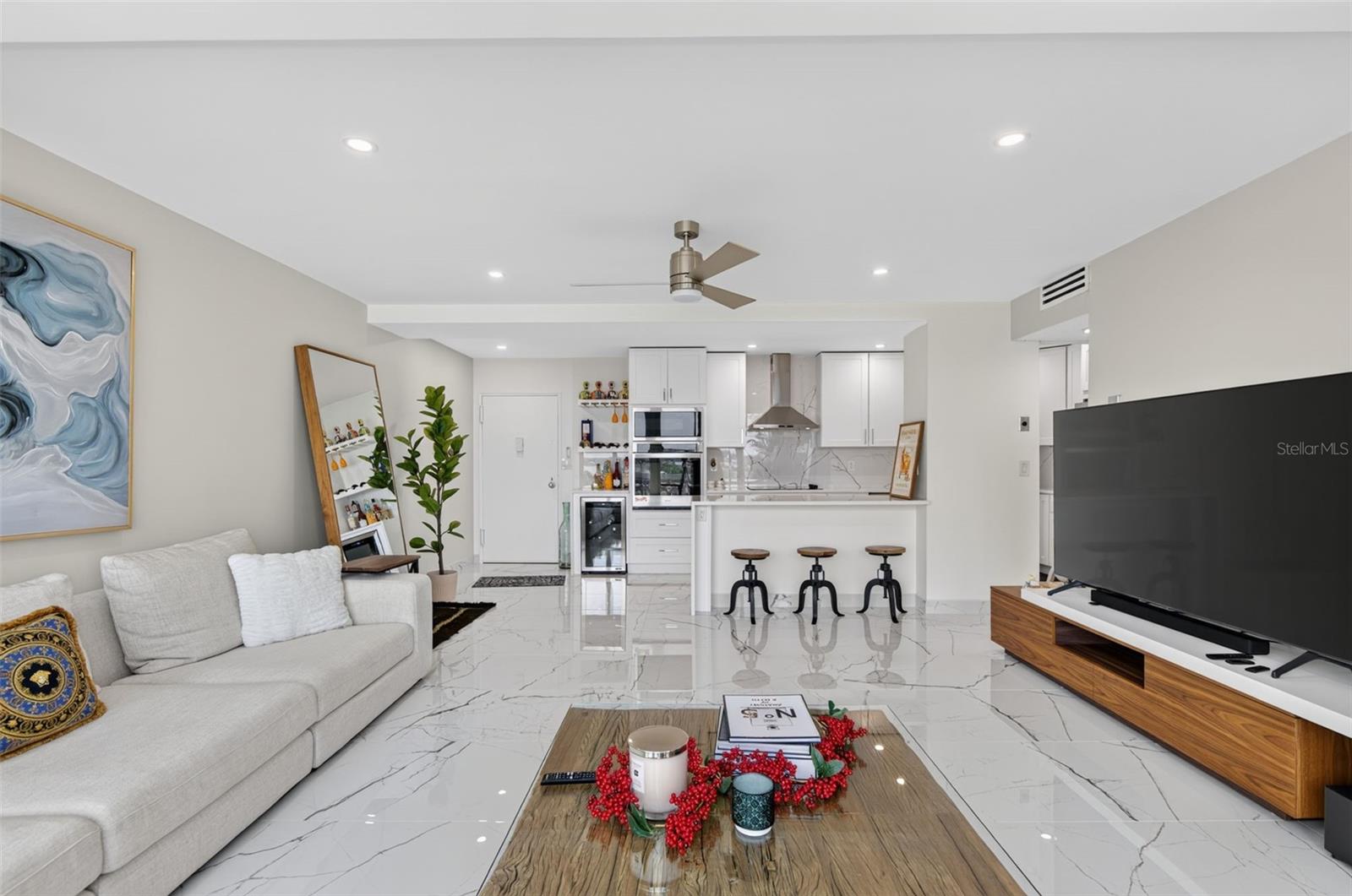 HORIZON HOUSE CO-OP - Residential