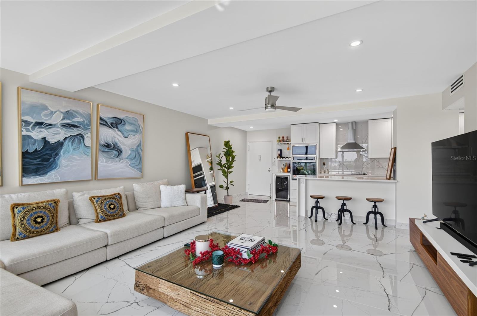 HORIZON HOUSE CO-OP - Residential
