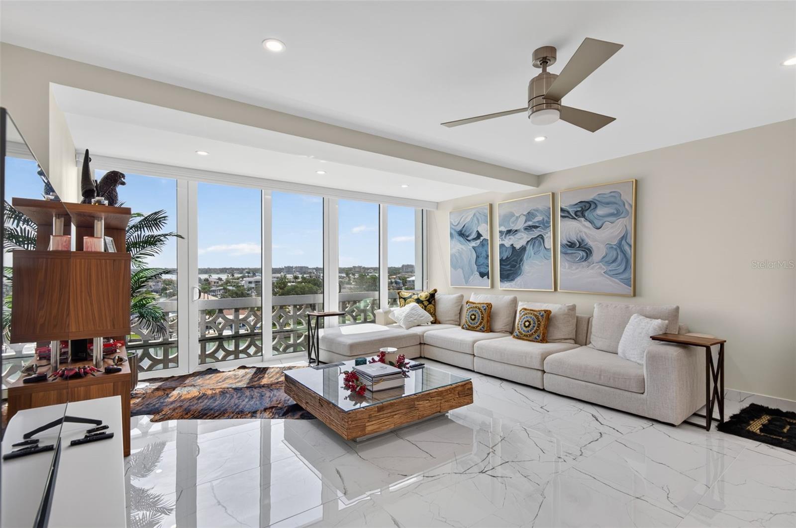 HORIZON HOUSE CO-OP - Residential