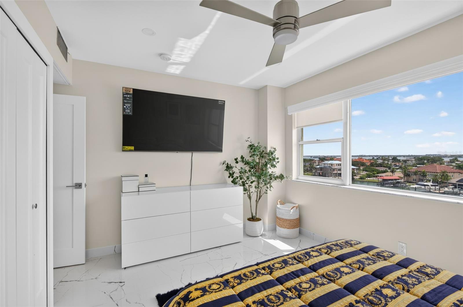 HORIZON HOUSE CO-OP - Residential
