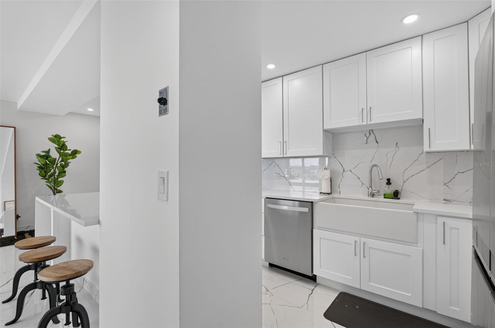 HORIZON HOUSE CO-OP - Residential