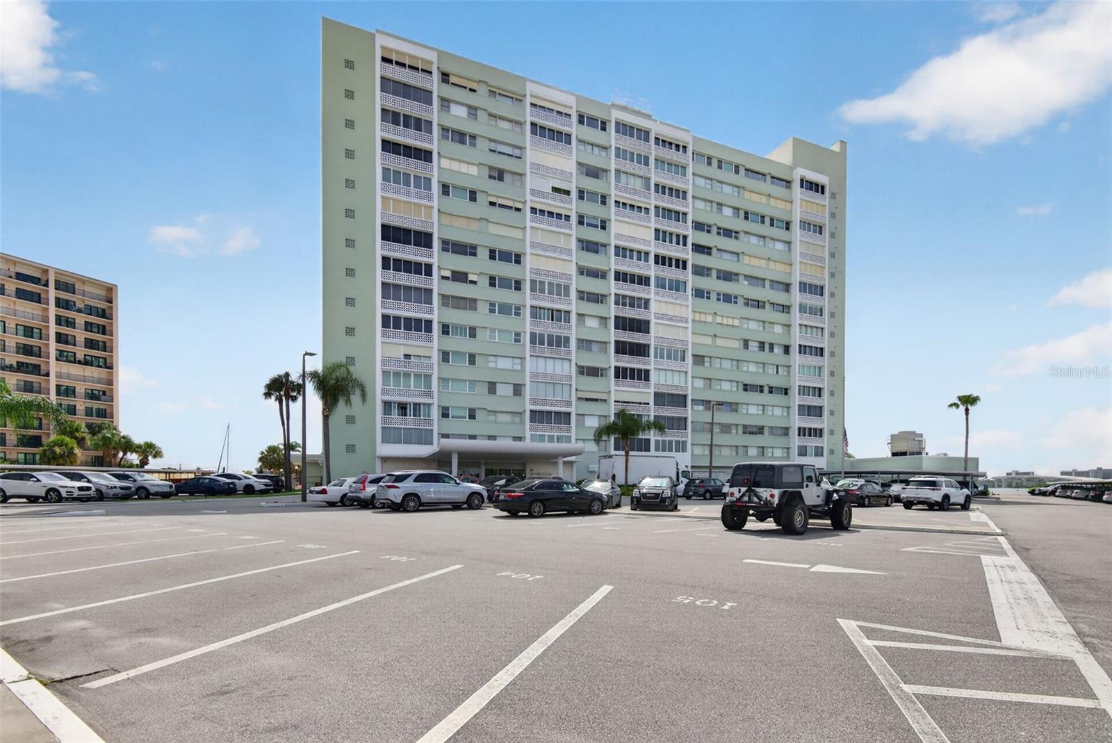 HORIZON HOUSE CO-OP - Residential