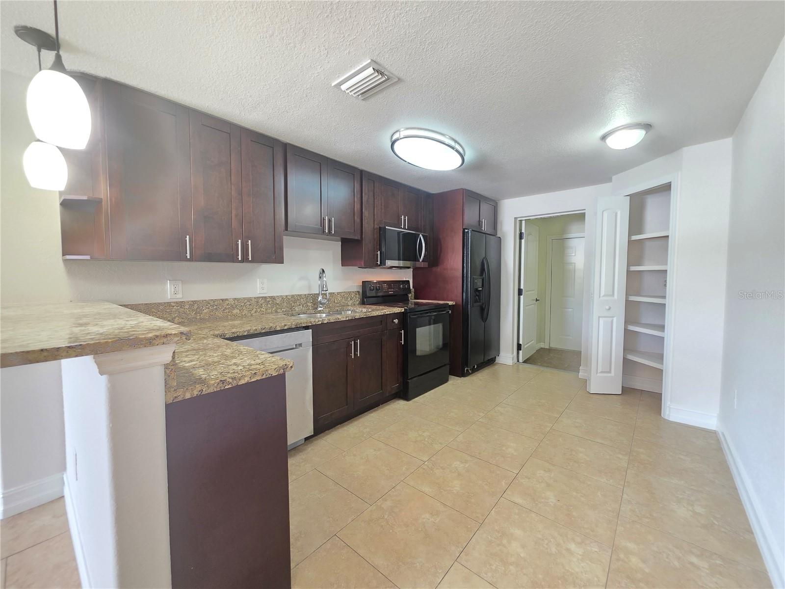 PORT CHARLOTTE SEC 032 - Residential Lease