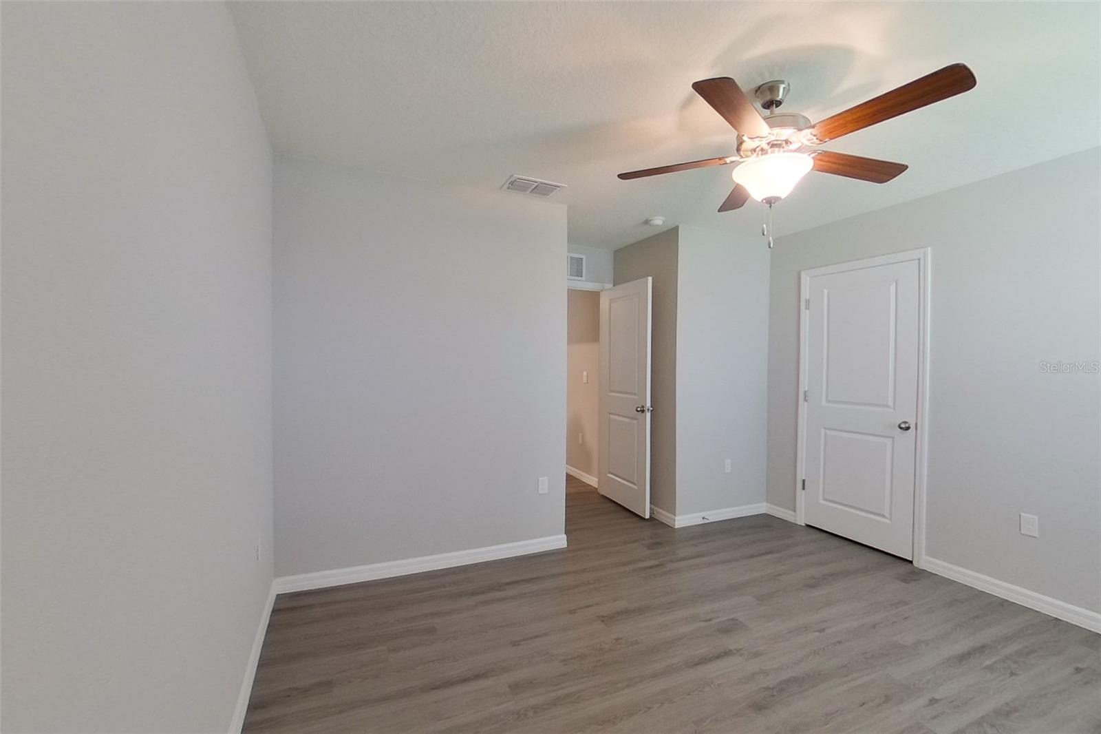 OCALA CROSSINGS - Residential Lease