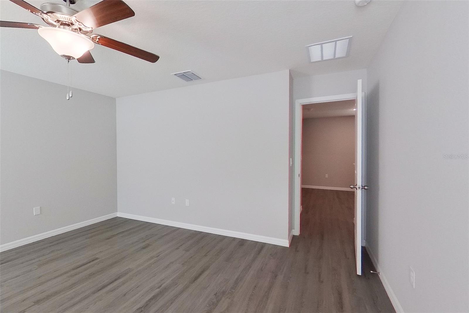 OCALA CROSSINGS - Residential Lease