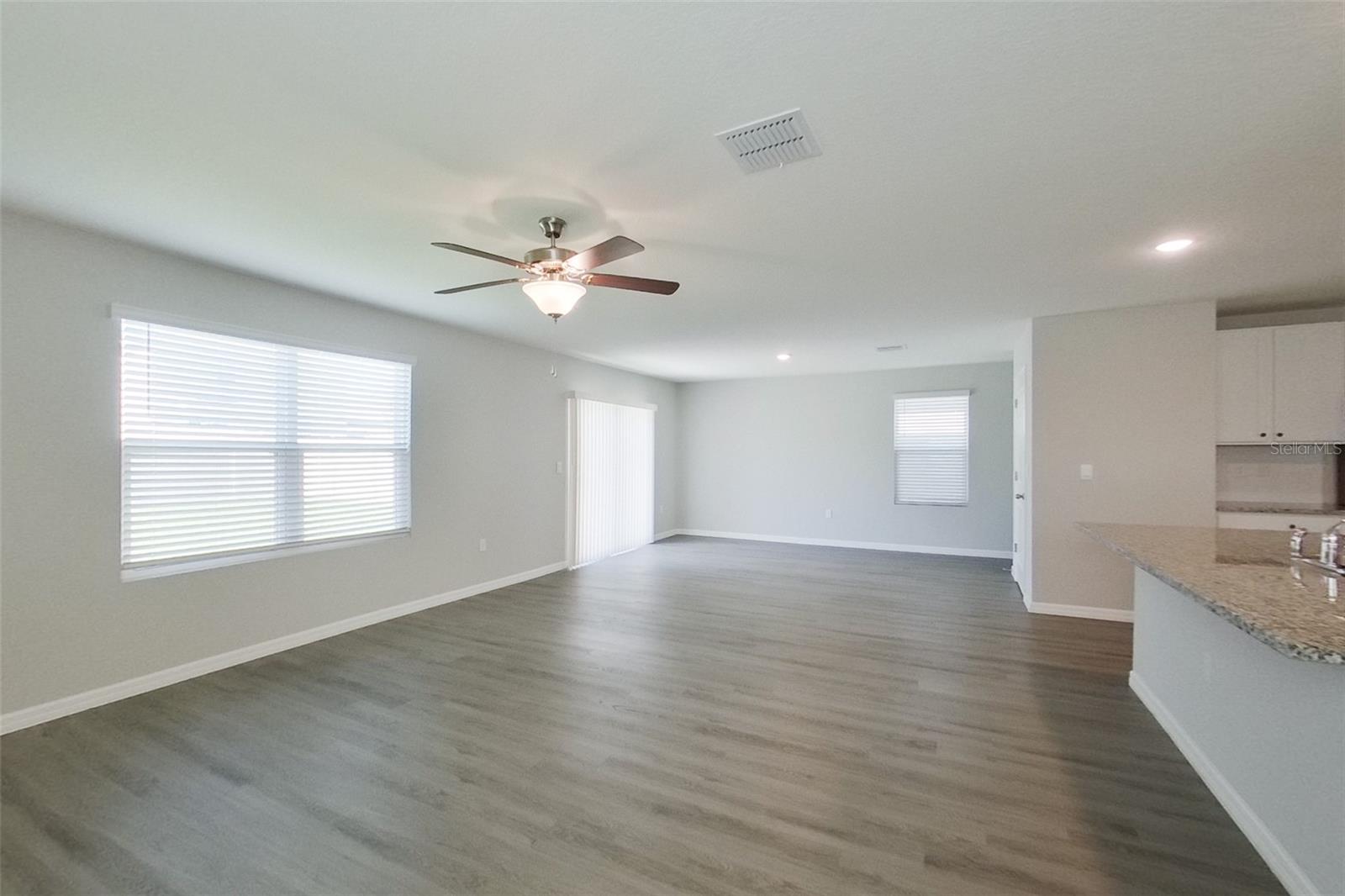 OCALA CROSSINGS - Residential Lease