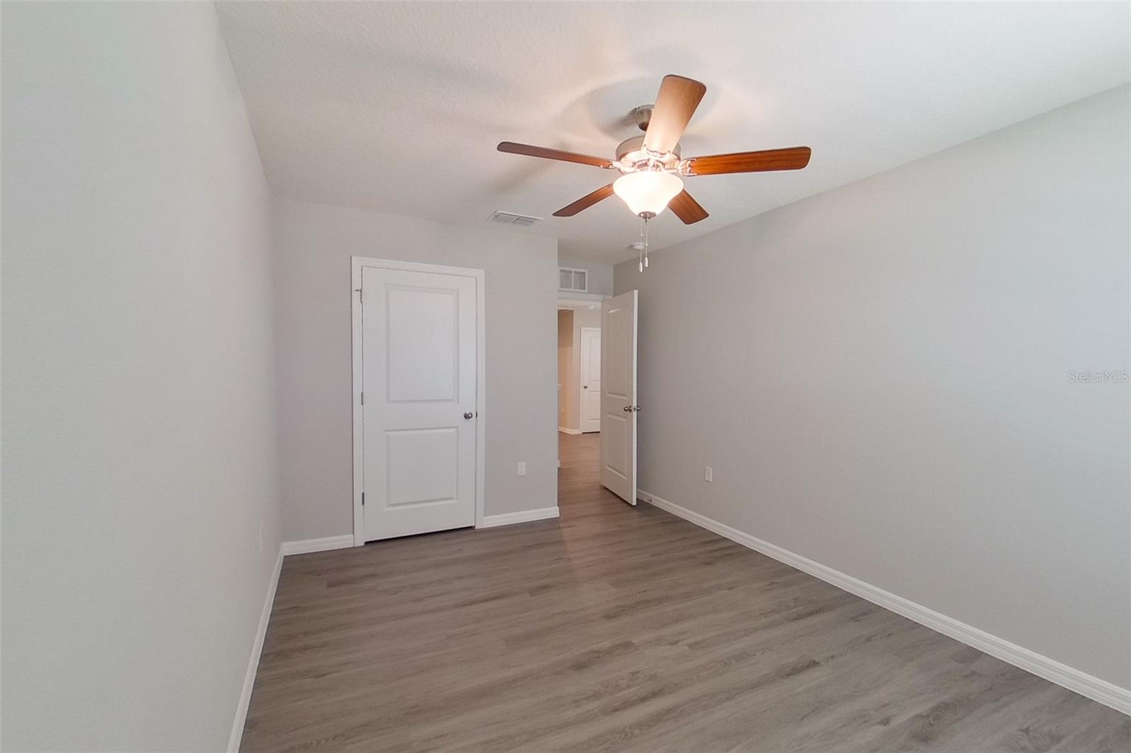 OCALA CROSSINGS - Residential Lease