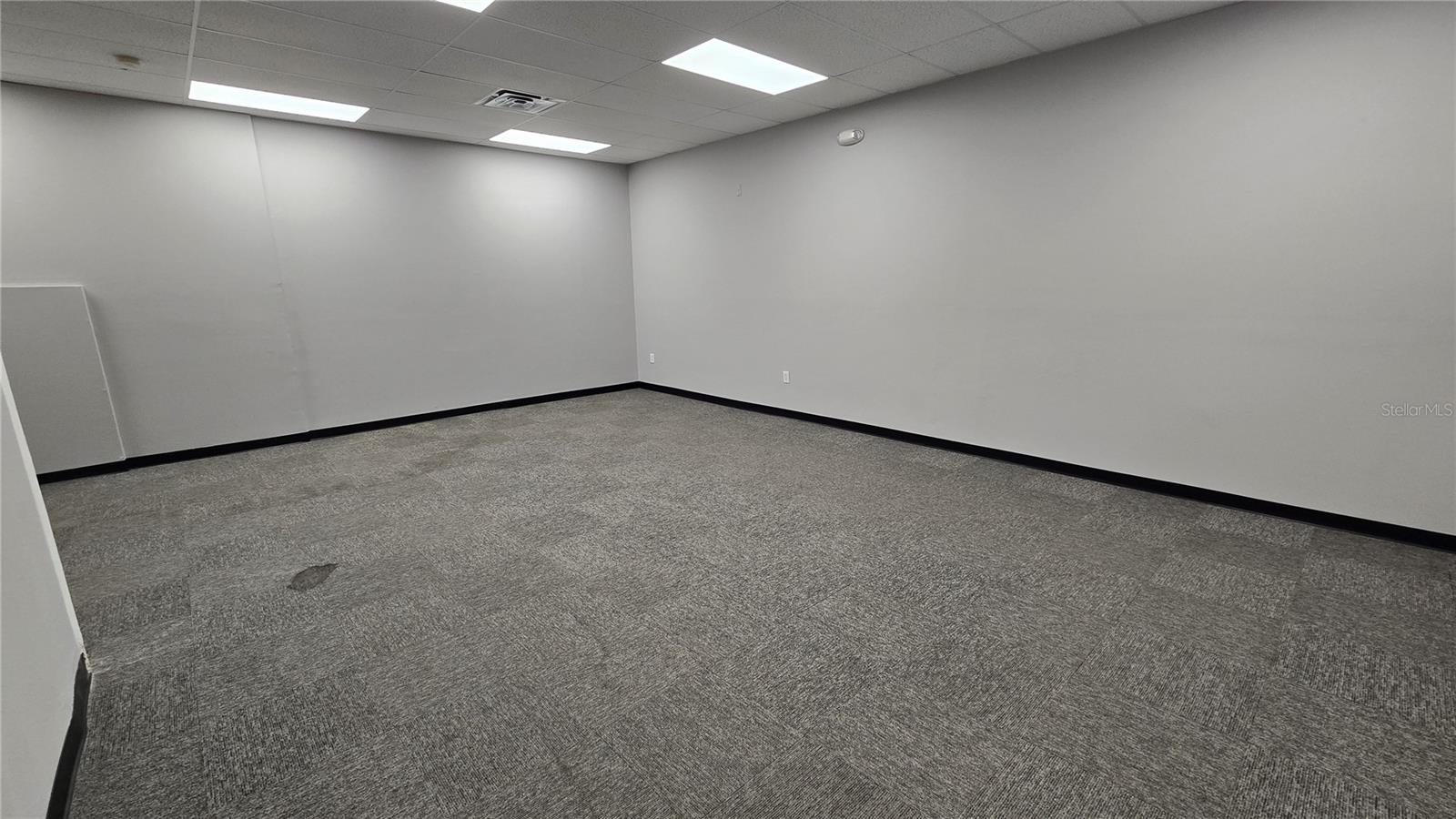 CITY ZEPHYRHILLS - Commercial Lease