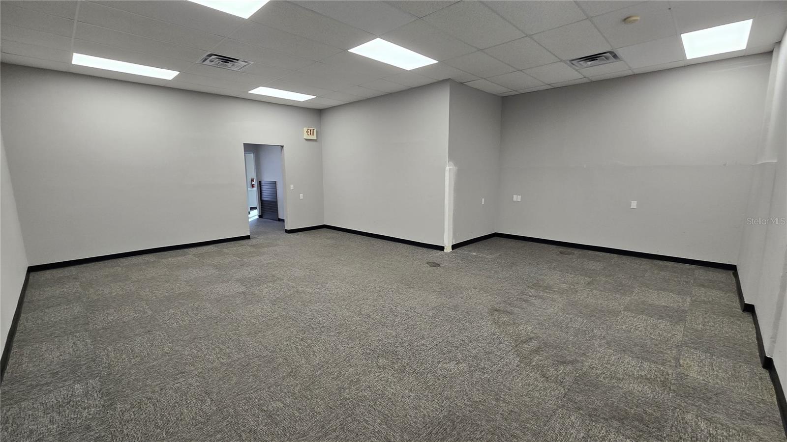 CITY ZEPHYRHILLS - Commercial Lease