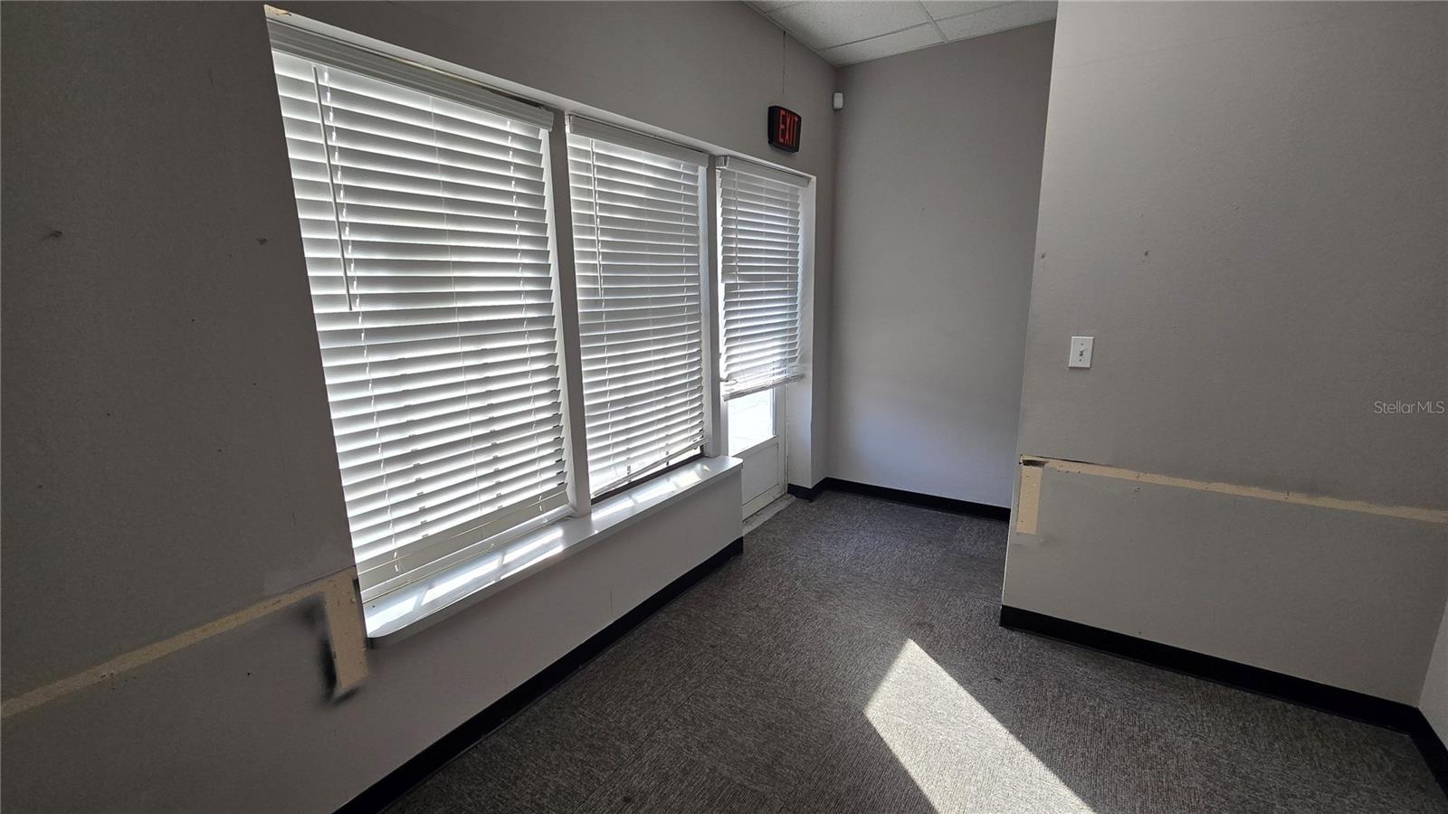 CITY ZEPHYRHILLS - Commercial Lease