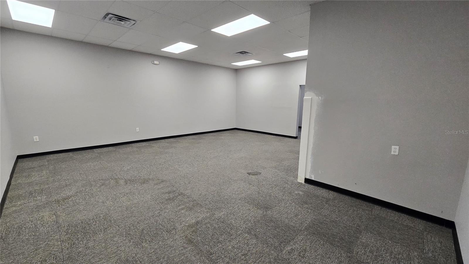 CITY ZEPHYRHILLS - Commercial Lease