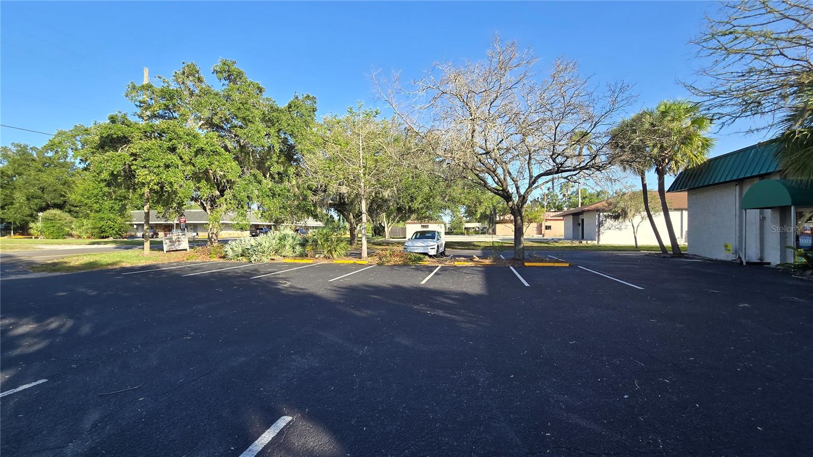 CITY ZEPHYRHILLS - Commercial Lease