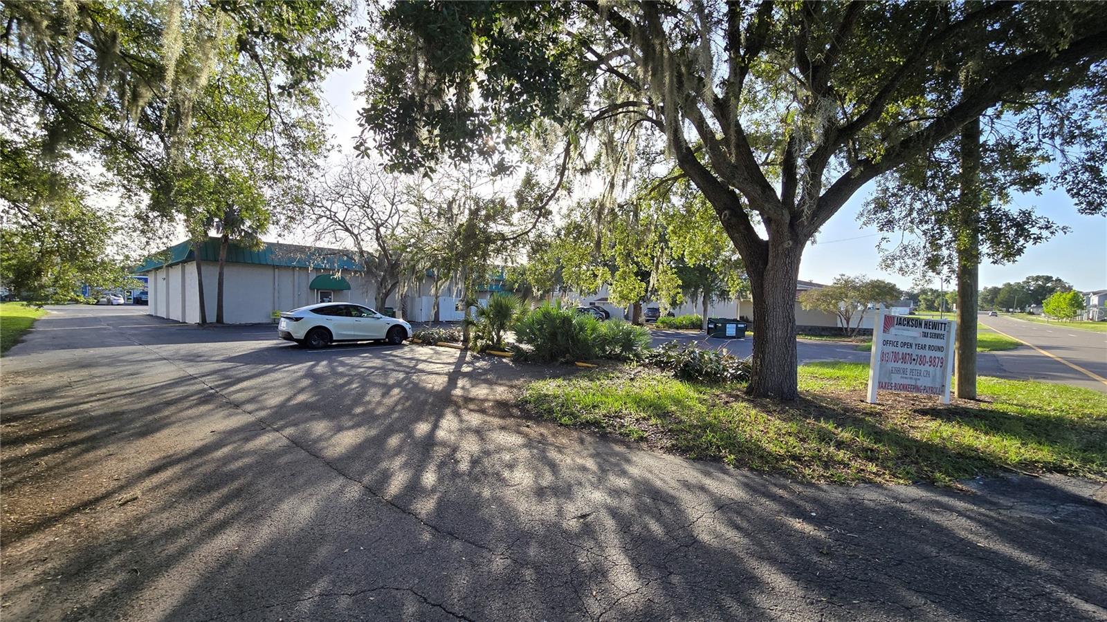 CITY ZEPHYRHILLS - Commercial Lease