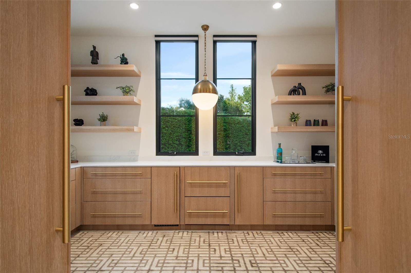 VALENCIA TERRACE - Residential