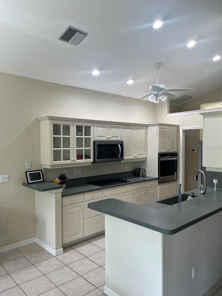 HIDDEN LAKES CLUB PH 1 - Residential Lease