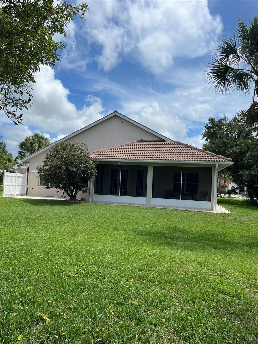 HIDDEN LAKES CLUB PH 1 - Residential Lease