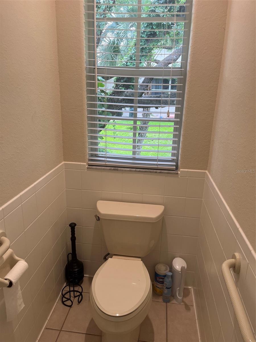 HIDDEN LAKES CLUB PH 1 - Residential Lease