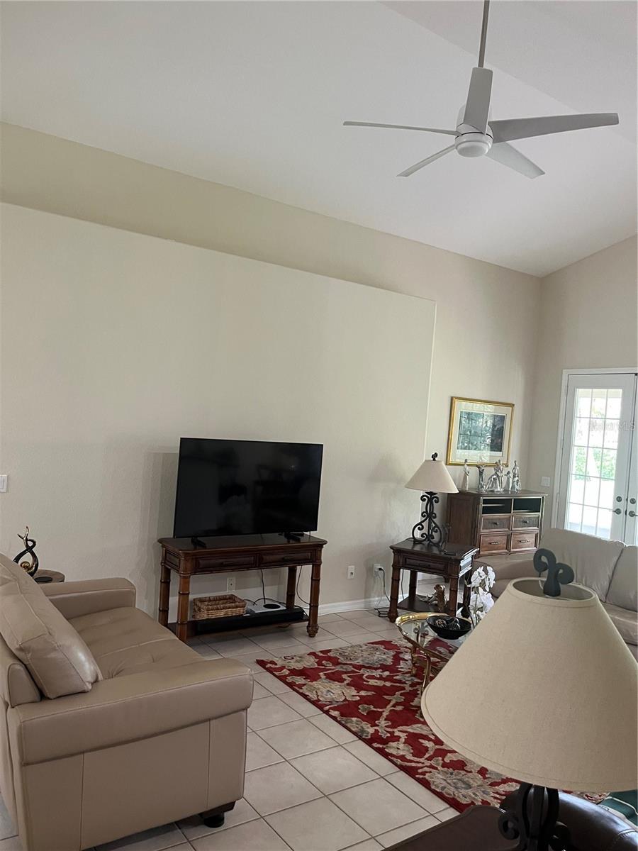 HIDDEN LAKES CLUB PH 1 - Residential Lease