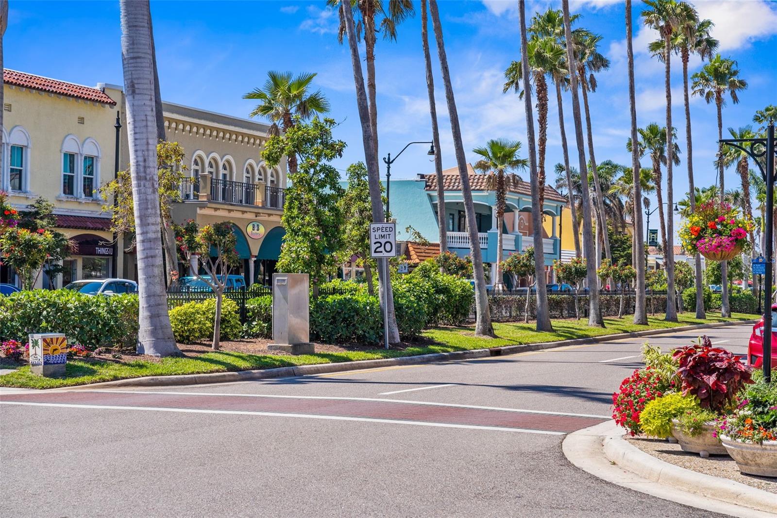 VENEZIA PARK SEC OF VENICE - Residential