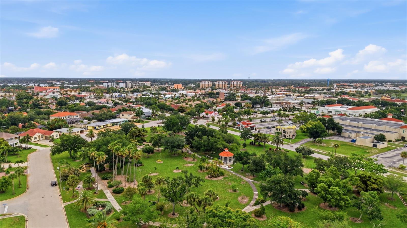 VENEZIA PARK SEC OF VENICE - Residential