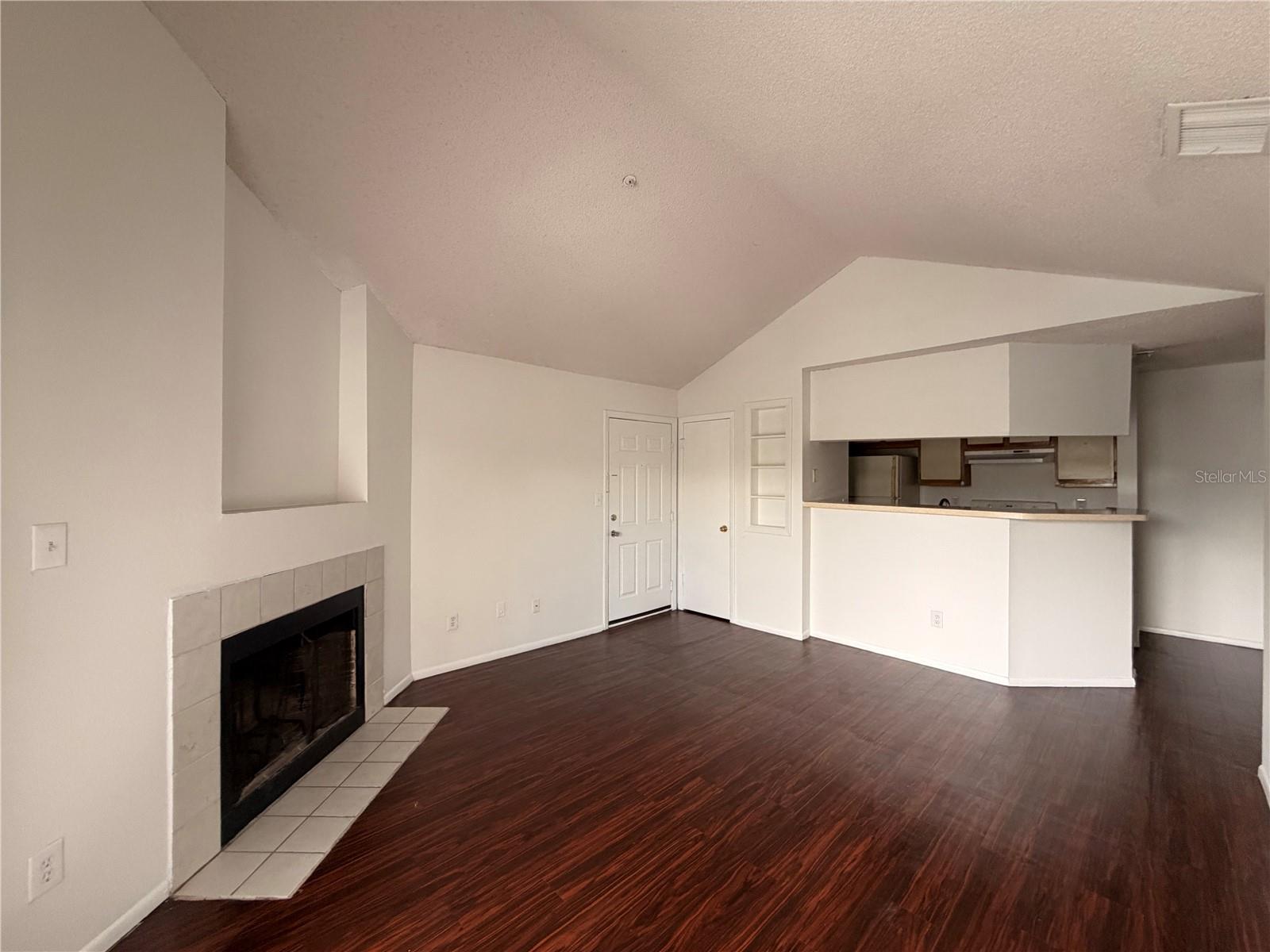 OASIS AT PEARL LAKE A CONDO - Residential Lease